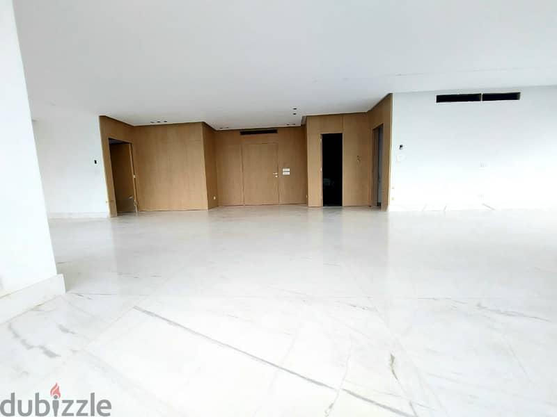RA24-3295 Super Deluxe apartment in Ramlet el Bayda is for sale, 275m 1