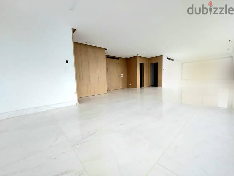 RA24-3295 Super Deluxe apartment in Ramlet el Bayda is for sale, 275m 2