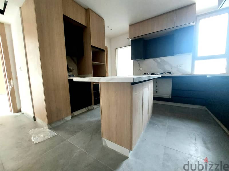 RA24-3295 Super Deluxe apartment in Ramlet el Bayda is for sale, 275m 8