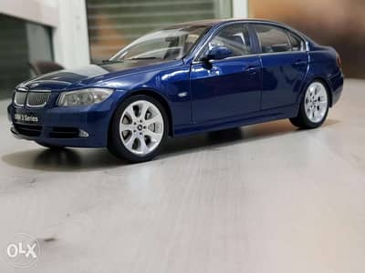 1/18 Kyosho BMW e90 330i diecast model car