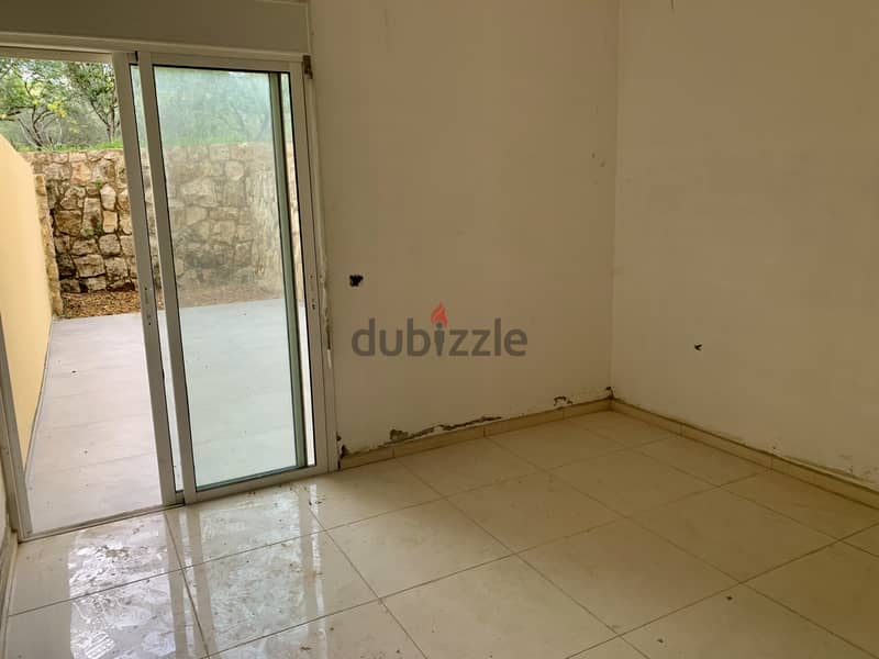 RWB104NK - Ground floor brand new apartment for sale in Jeddayel Jbeil 4