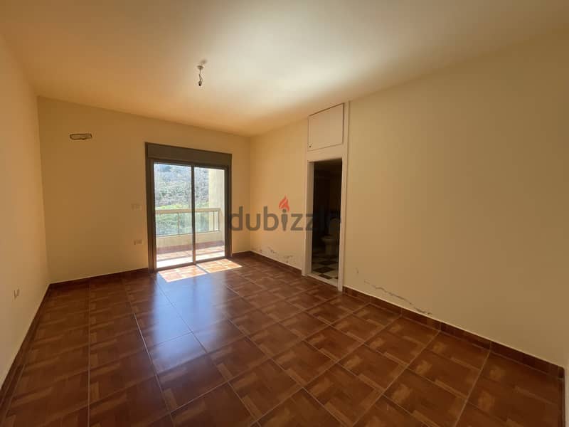 RWK254CA - Apartment For Sale in Sahel Alma - شقة للبيع في ساحل علما 3