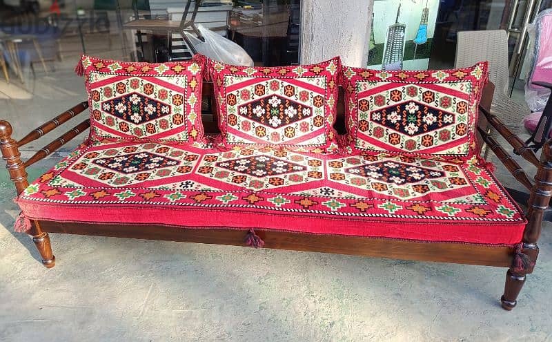 صوفا عربية مع فرش Arabic sofa 1