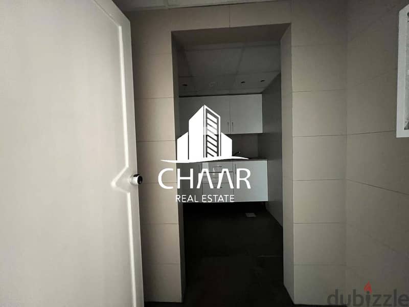R1739 Office for Rent in Hamra 10
