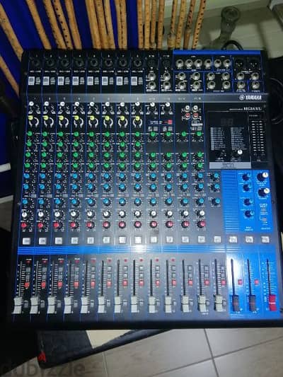 mixer Yamaha 16ch made in Japan +power amplifier CA 12