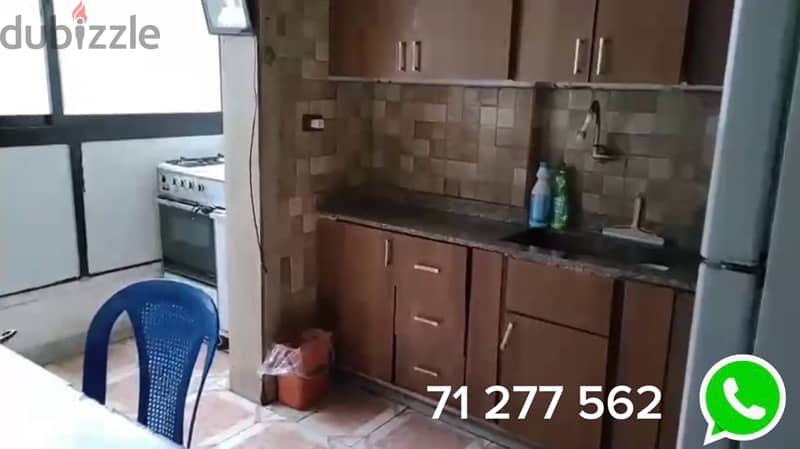 residential calm street  طريق جديدة بيروت  للبيع منزل 2