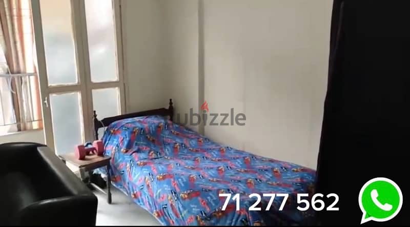 residential calm street  طريق جديدة بيروت  للبيع منزل 5