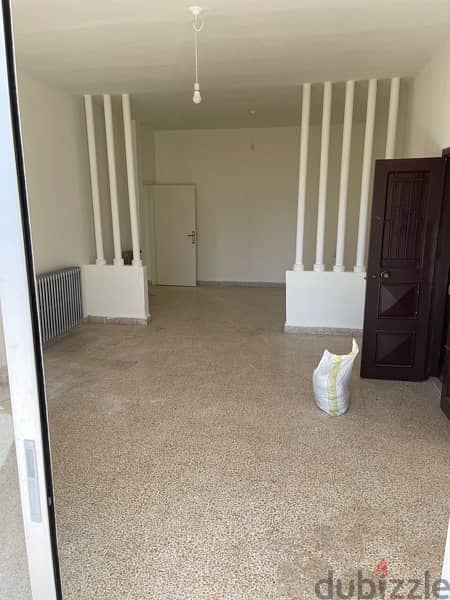3 bed rooms apartment 1