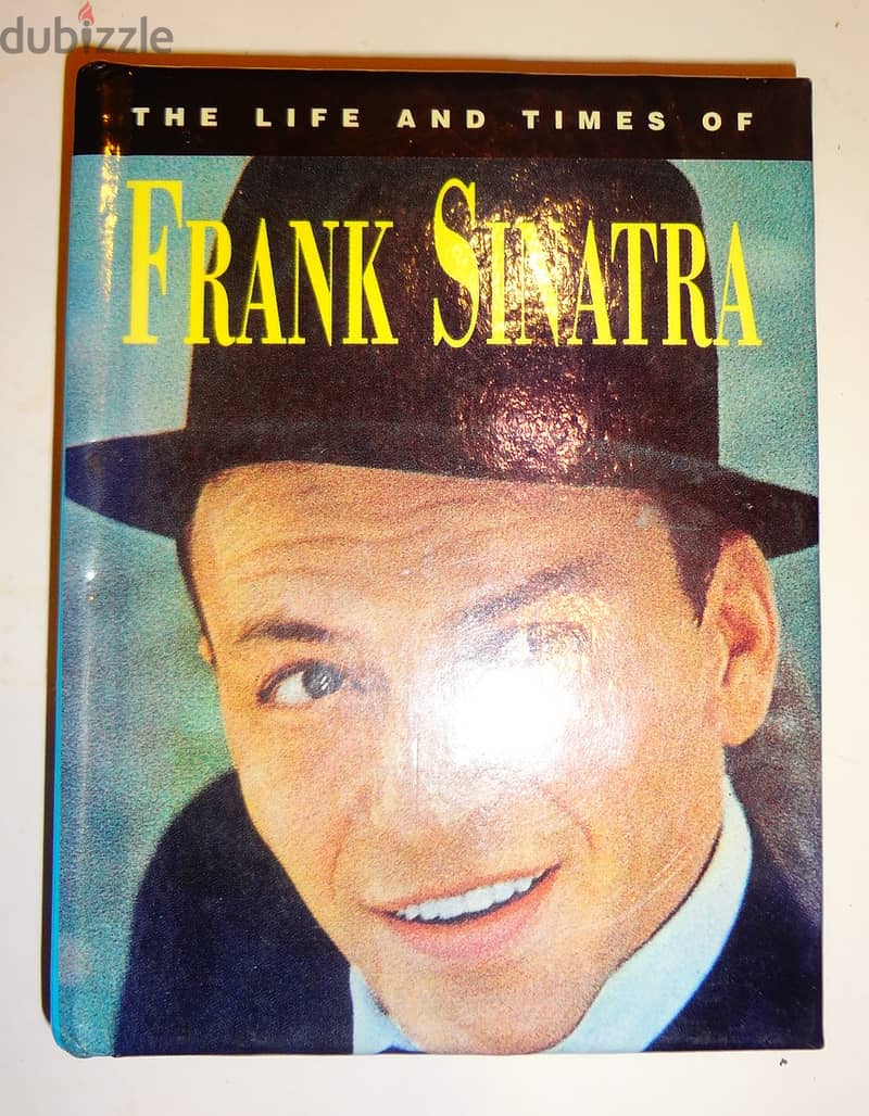 The life & time of Frank Sinatra minibook 0