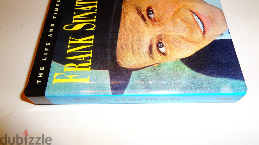 The life & time of Frank Sinatra minibook 1