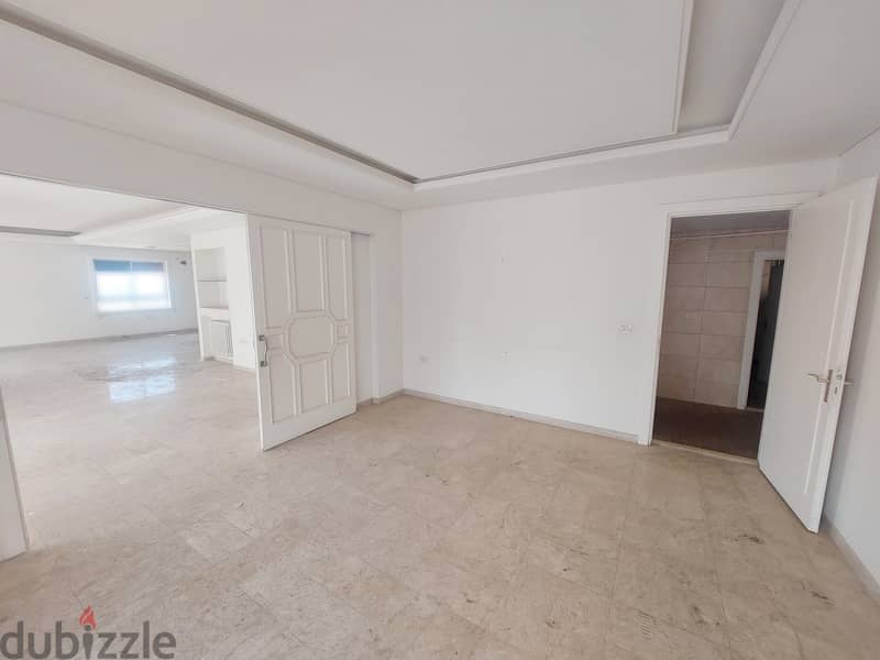 370 sqm apartment in Ramlet al Baida/الرملة البيضاء REF#AT102121 2