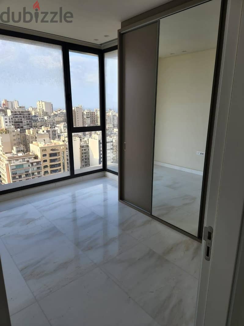 Deluxe Penthouse with Pool in Achrafieh for Sale 7