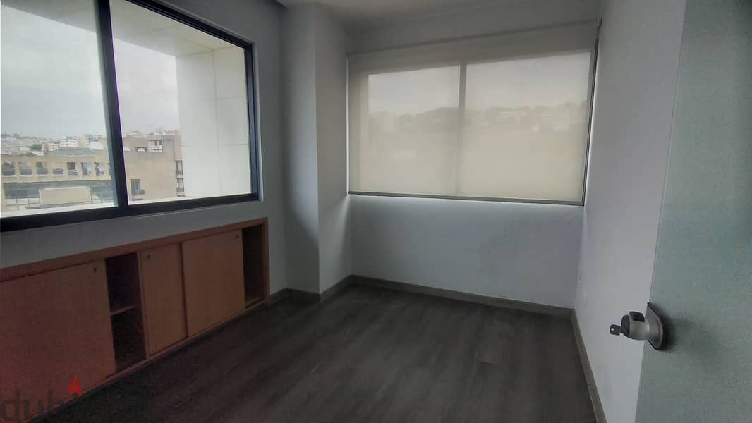 Large Office Space for rent in Dbayeh 12