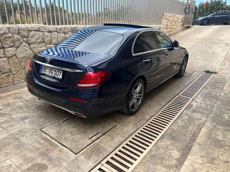 E200 4matic AMG package full option from germany! 3