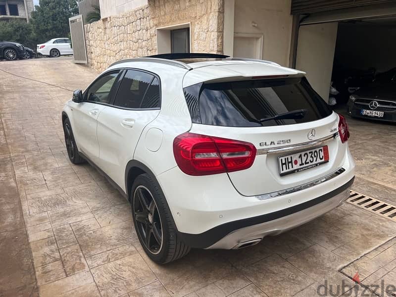 GLA 250 4matic 4x4 AMG edition 1 full options from germany! 2