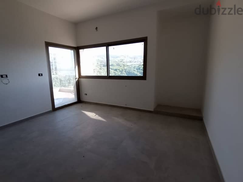 LUXURIOUS apartment for RENT, in AMCHIT/JBEIL,with a mountain view. 6