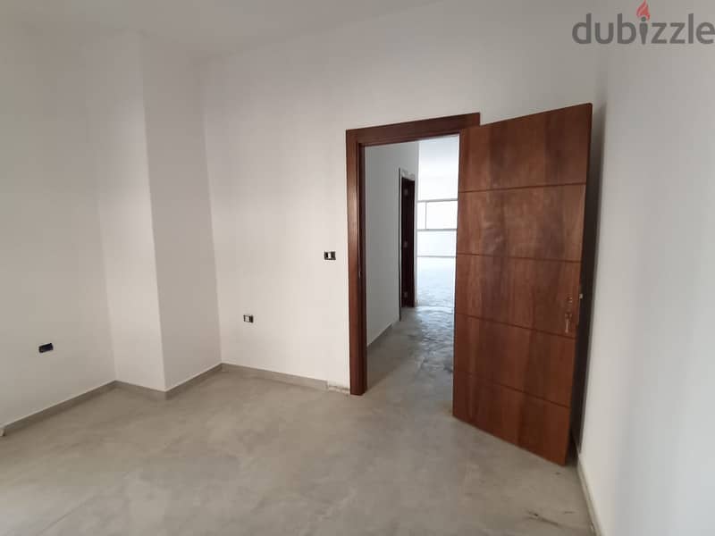 LUXURIOUS apartment for RENT, in AMCHIT/JBEIL,with a mountain view. 10