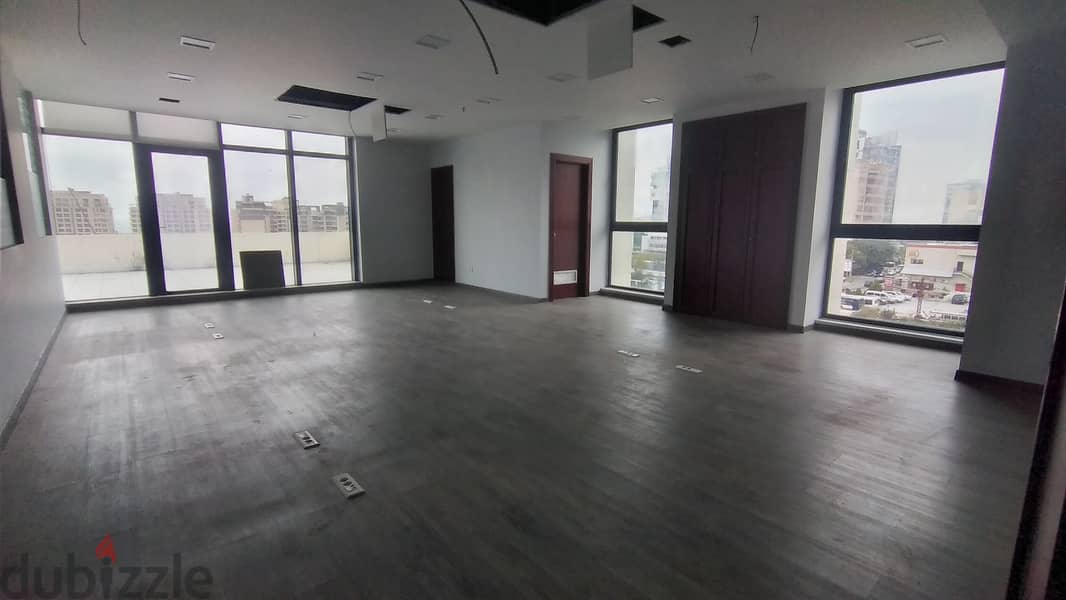 Large Office Space for rent in Dbayeh مكتب واسع للايجار في ضبية 2