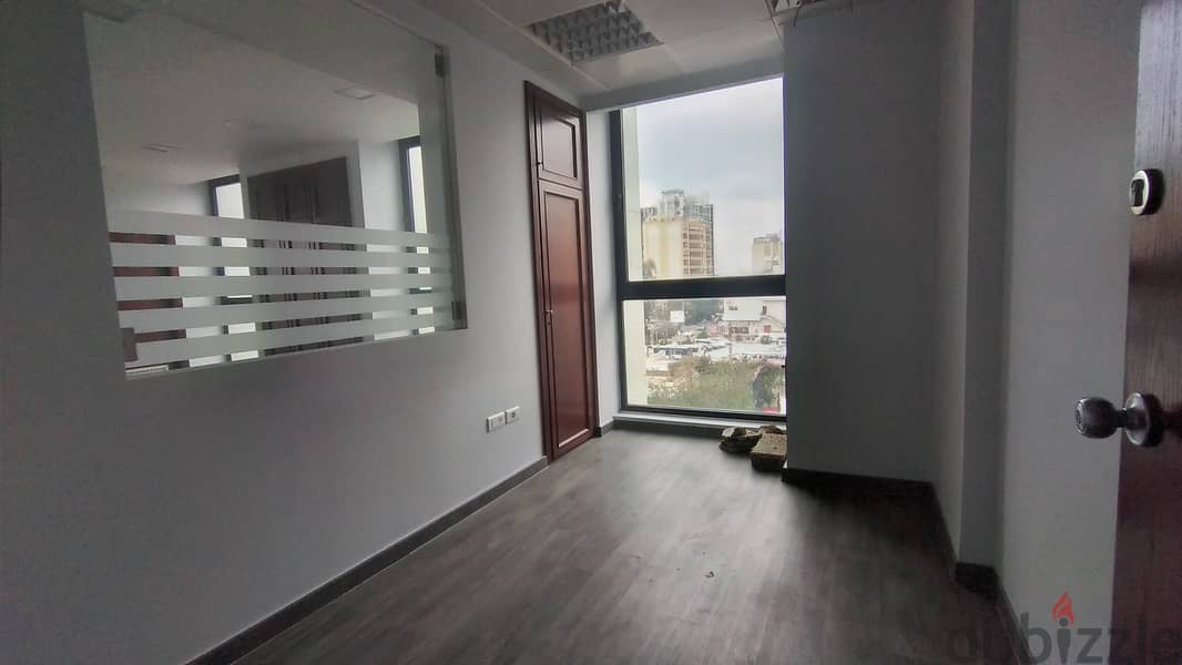 Large Office Space for rent in Dbayeh مكتب واسع للايجار في ضبية 4