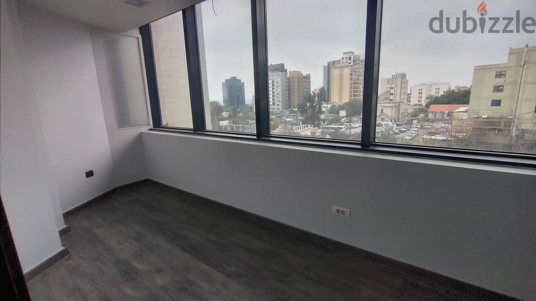 Large Office Space for rent in Dbayeh مكتب واسع للايجار في ضبية 5