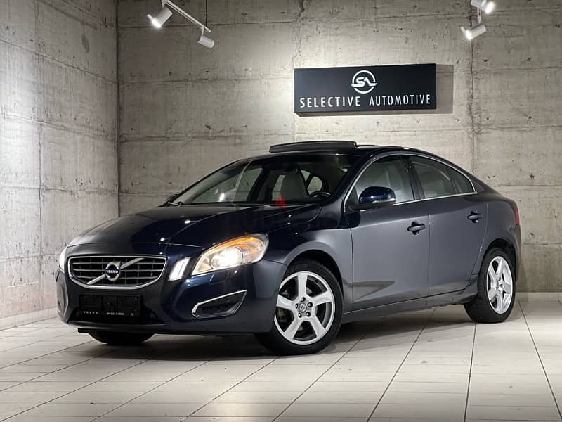 Volvo S60 T4 1 Owner Company Source and Service 4