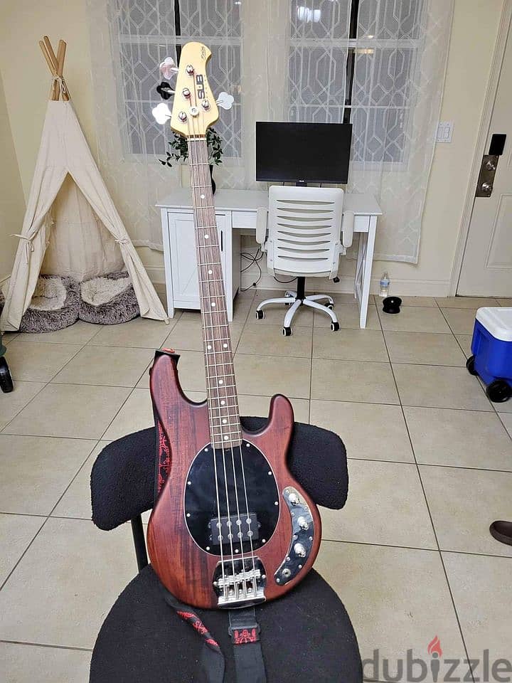 Sterling Stingray Bass 1