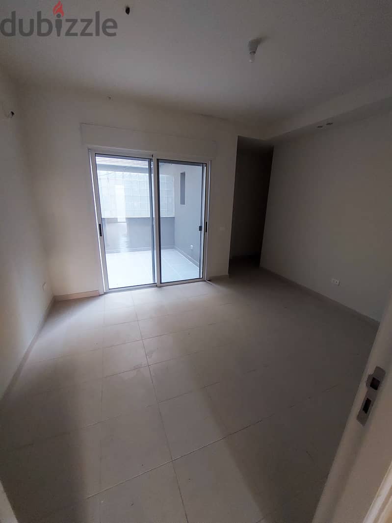 200 SQM Apartment in Qornet El Hamra, Metn with Terrace 4