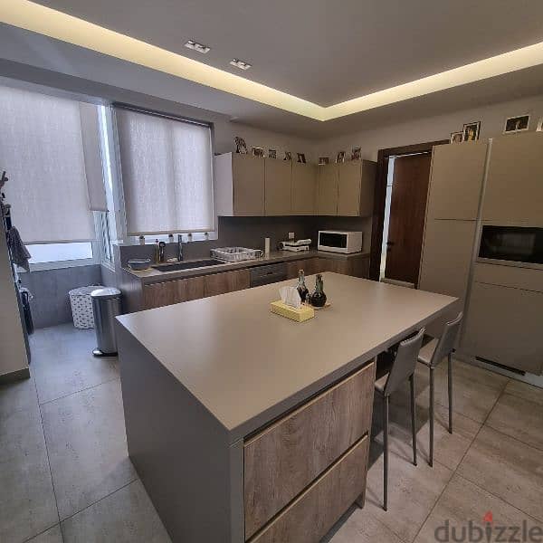 Outstanding I 300 SQM apartment in Ain Al Tineh . 6