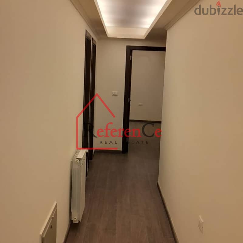 Deluxe apartment in Yarzeh شقة ديلوكس في اليرزة 4