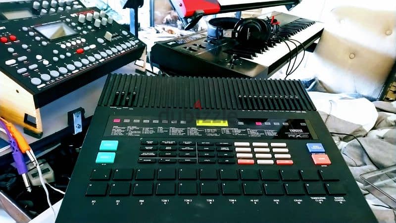 Yamaha RX5 digital sample-based rhythm programmer 0