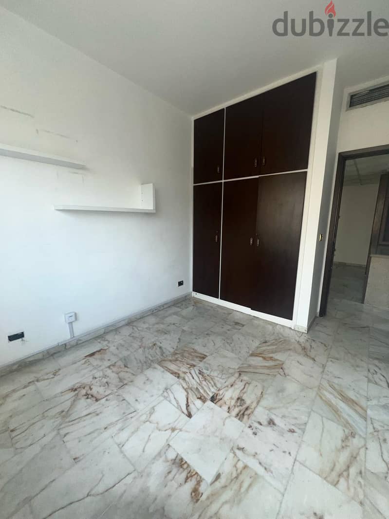 adlieh office 80 sqm for rent prime location Ref#6060 3