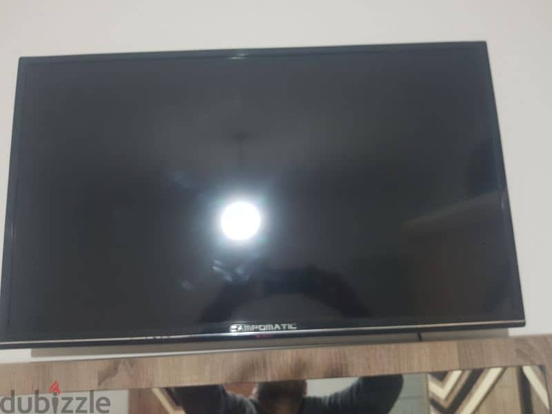 compomatic TV 32 inches 2