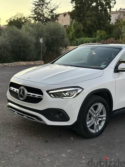 mercedes benz gla 250 4 matic, model 2021 very clean