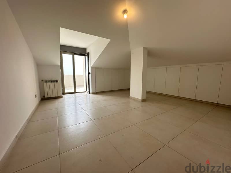 Beautiful 300 m² duplex for sale in (Monteverde) 10