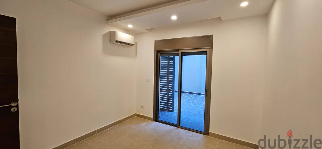 Apartment for sale in Hazmieh شقة للبيع في الحازمية 14