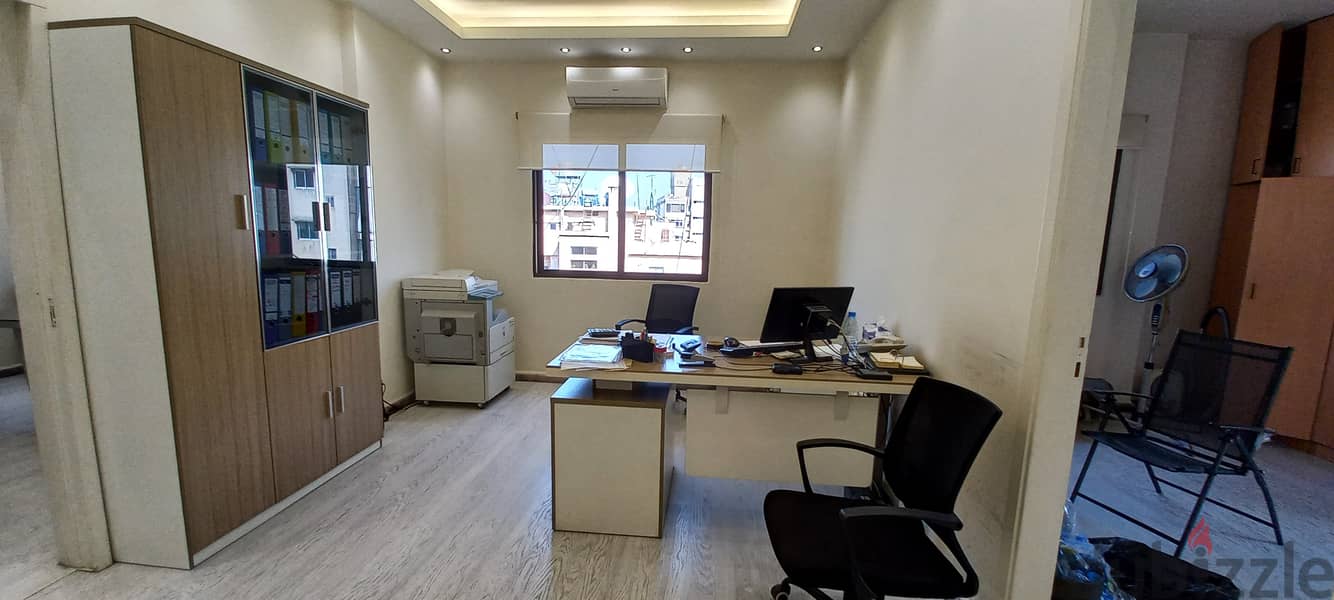 Furnished Office for Sale in Zalka مكتب مفروش للبيع في الزلقا 2