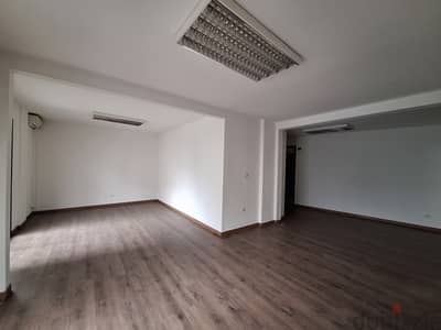 Office for rent in Achrafieh مكتب للأجار