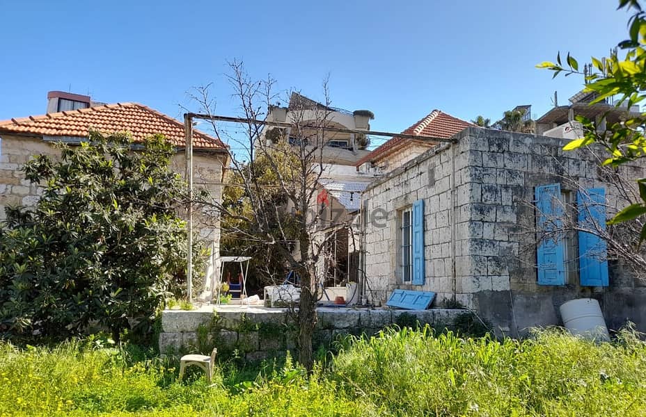 L14818-Land with Old House for Sale in Zouk Mosbeh 1