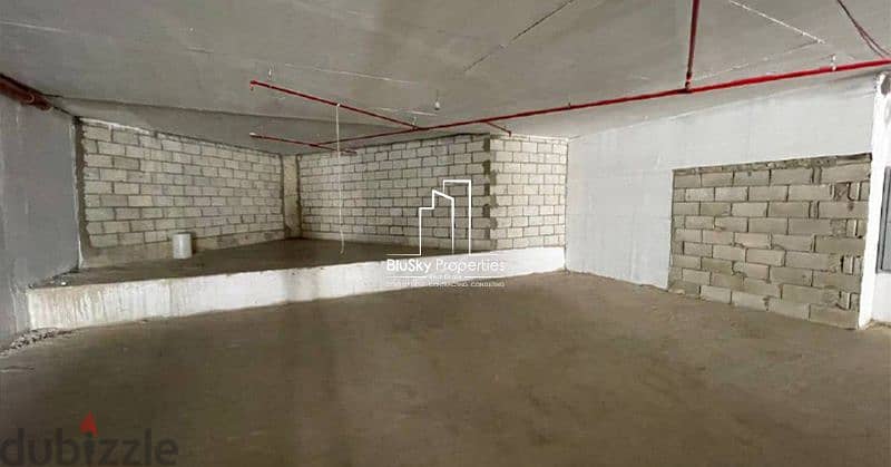 Showroom 340m² For SALE In Achrafieh #JF 1