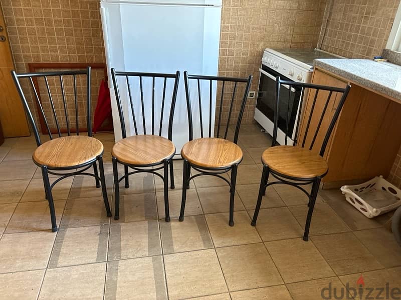 set of 4 kitchen chairs 1