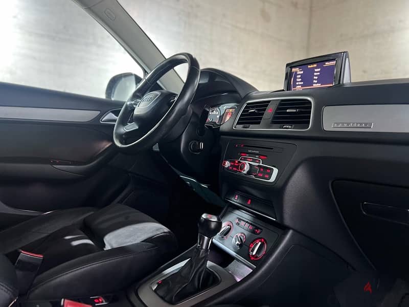 Audi Q3 quattro Panoramic Sport extended seats 7