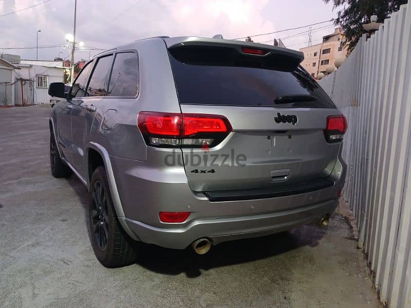 Gharib Motors: Jeep Grand Cherokee Altitude 2017 grey/black 03-050207 6