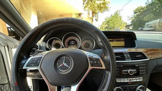 Mercedes-Benz C250 2012