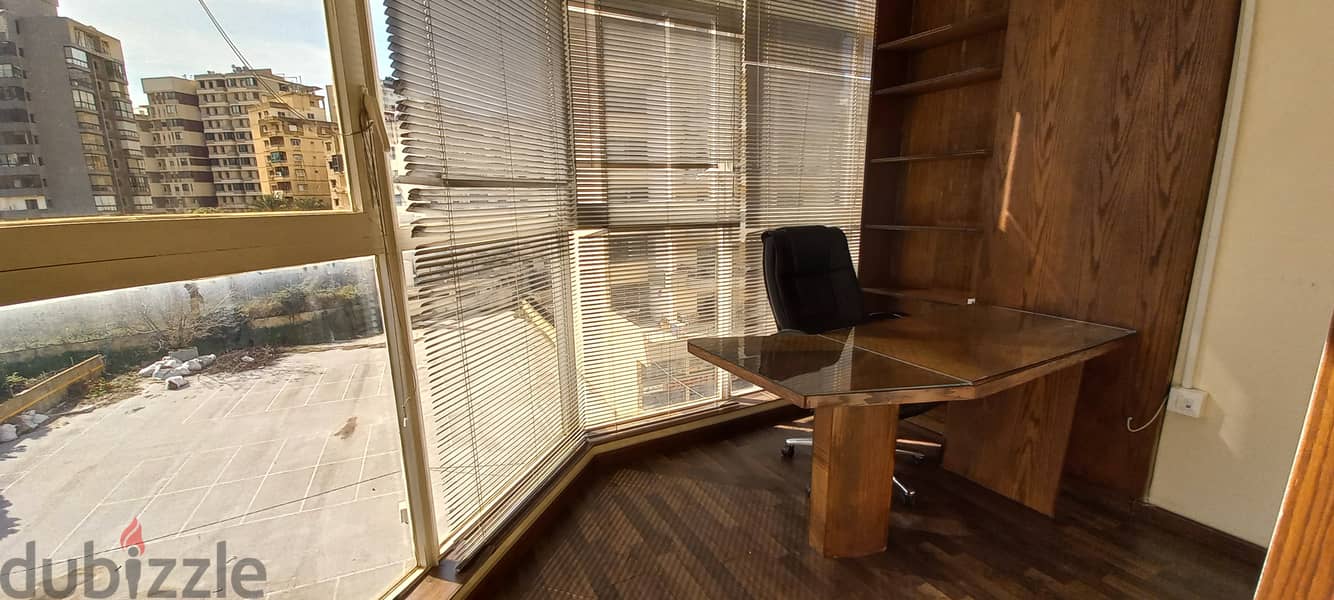 Furnished office in commercial center in Zalka for rentمكتب مفروش 4