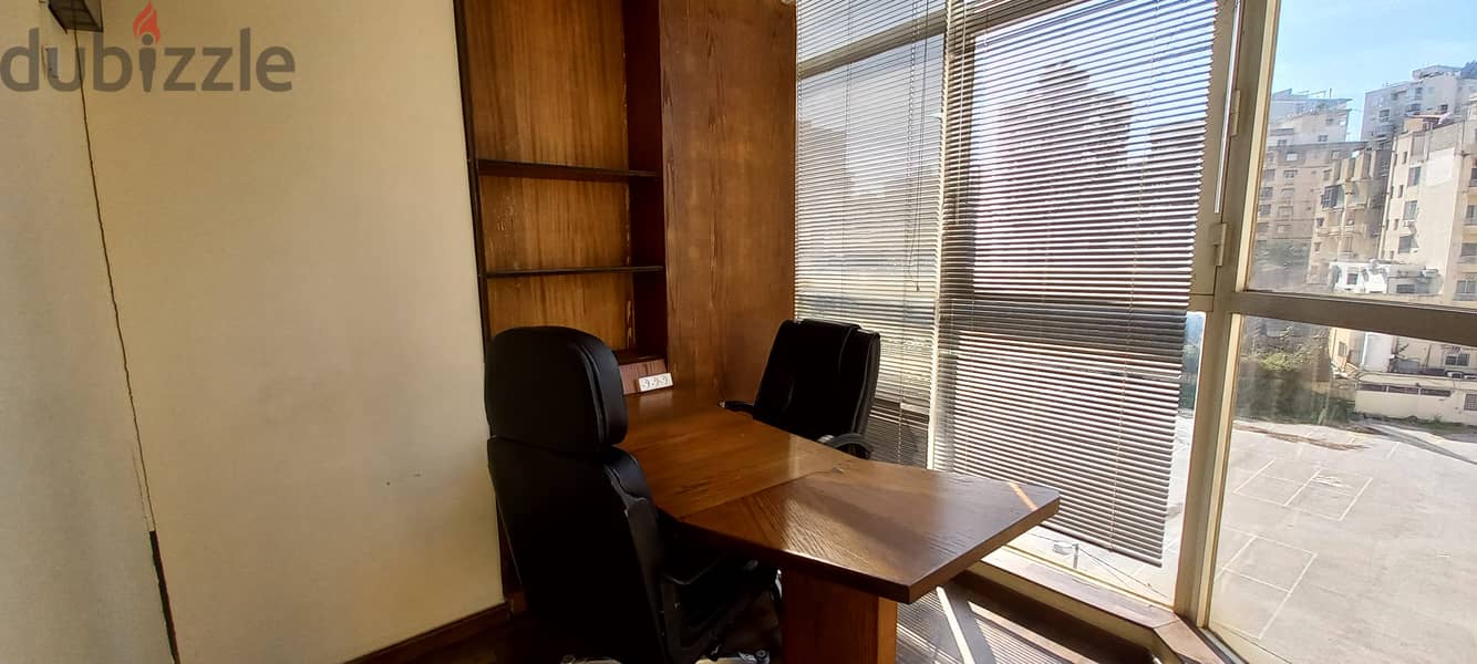 Furnished office in commercial center in Zalka for rentمكتب مفروش 10