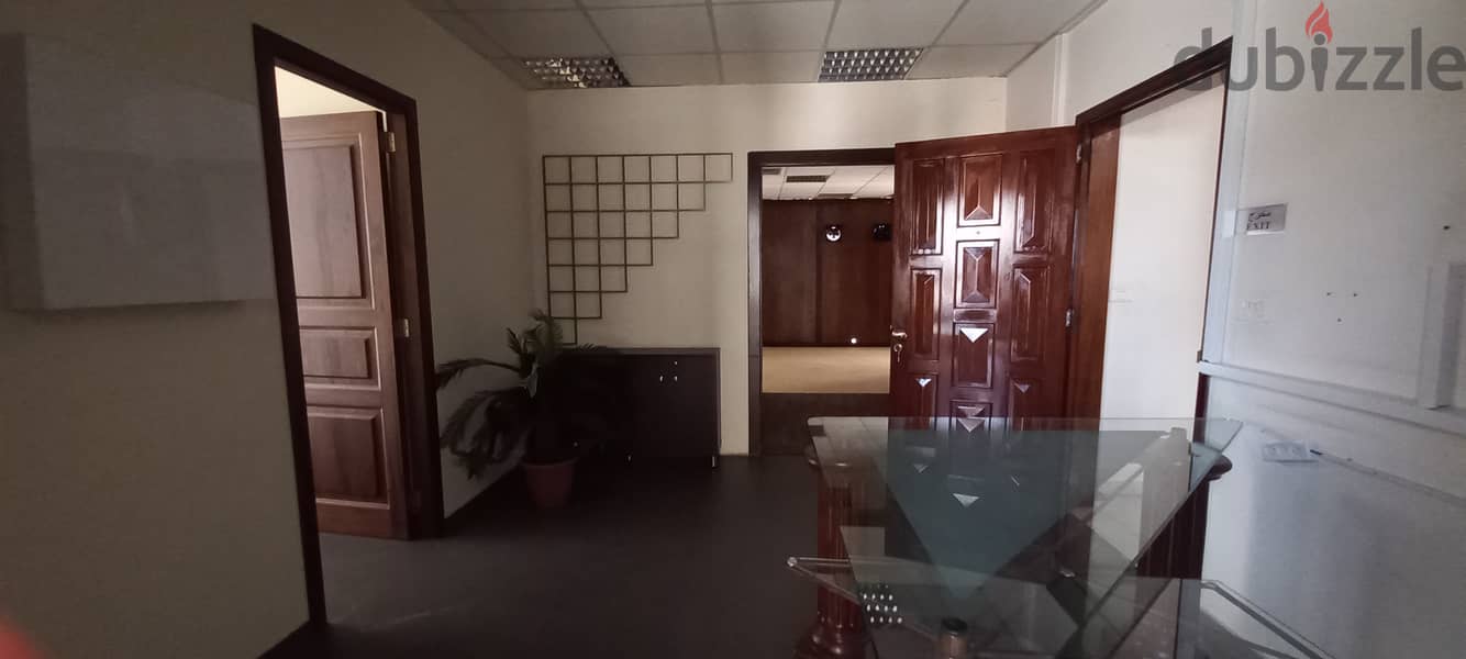 Furnished office in commercial center in Zalka for rentمكتب مفروش 12
