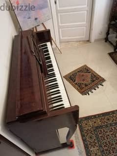 piano gaveau droit. بيانو