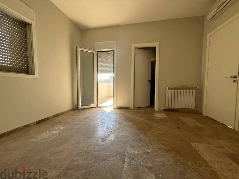 Luminous 3 bedroom apartment-Well maintained Building-Central Location 10