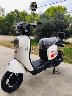 New electric motorcycle 2023/0 kilometer/40cc/3speeds alarm fixed 900$