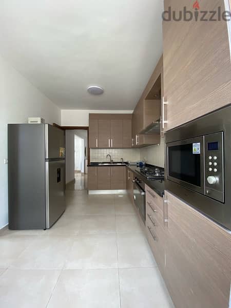Very Modern apartment in a luxurious building in Achrafieh 6